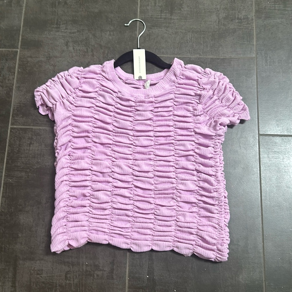 Anthropologie lilac shirt stretchy medium